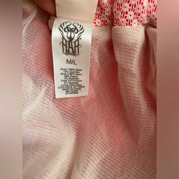 We Are HAH Long Skit Womens Size M/L Beige/ Pink Lace Tulle Pockets - Picture 6 of 15